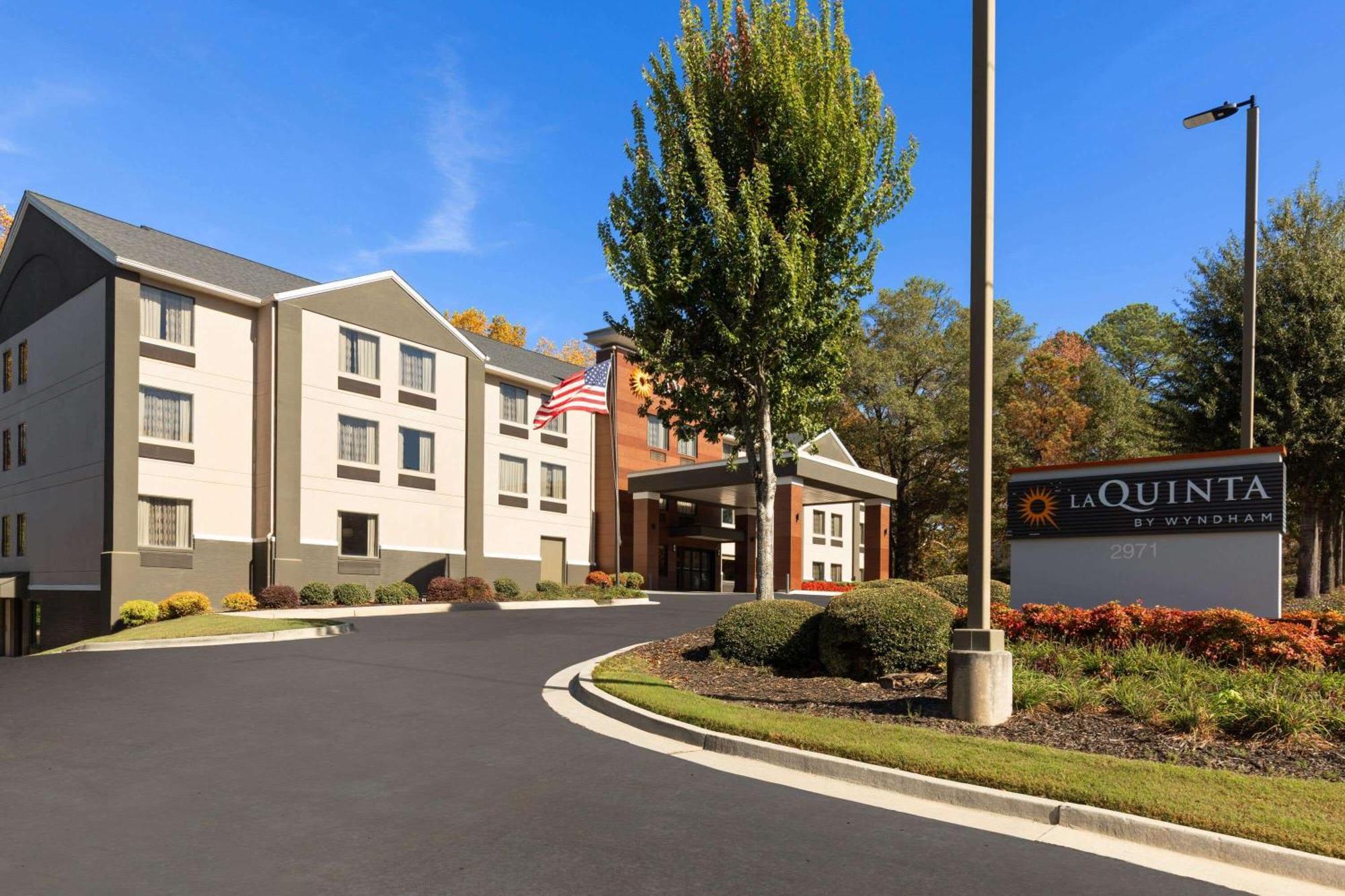 La Quinta By Wyndham Snellville - Stone Mountain Exterior photo